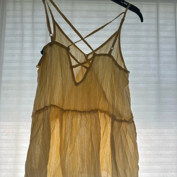 Yellow and white American Eagle top - Picture 4 of 4